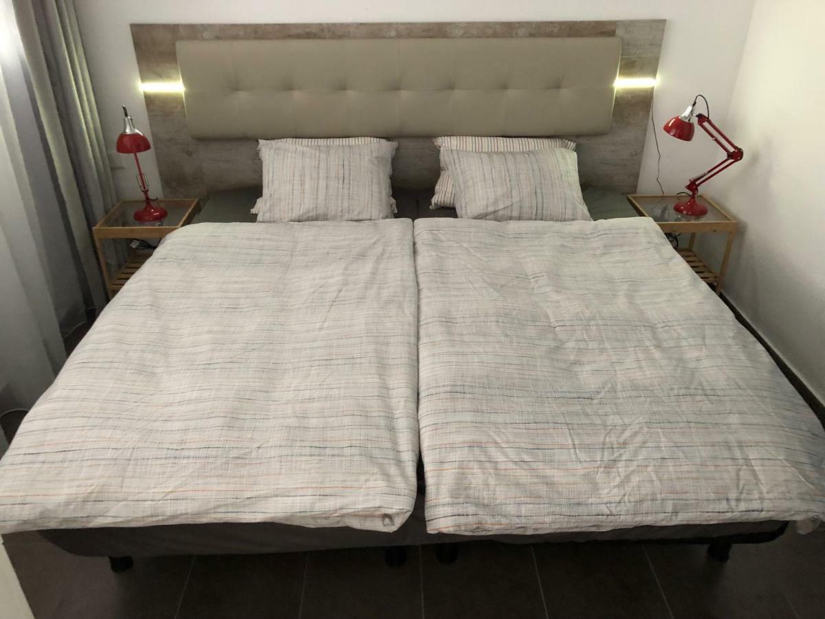 מספאלומס Yumbo Apartments מראה חיצוני תמונה